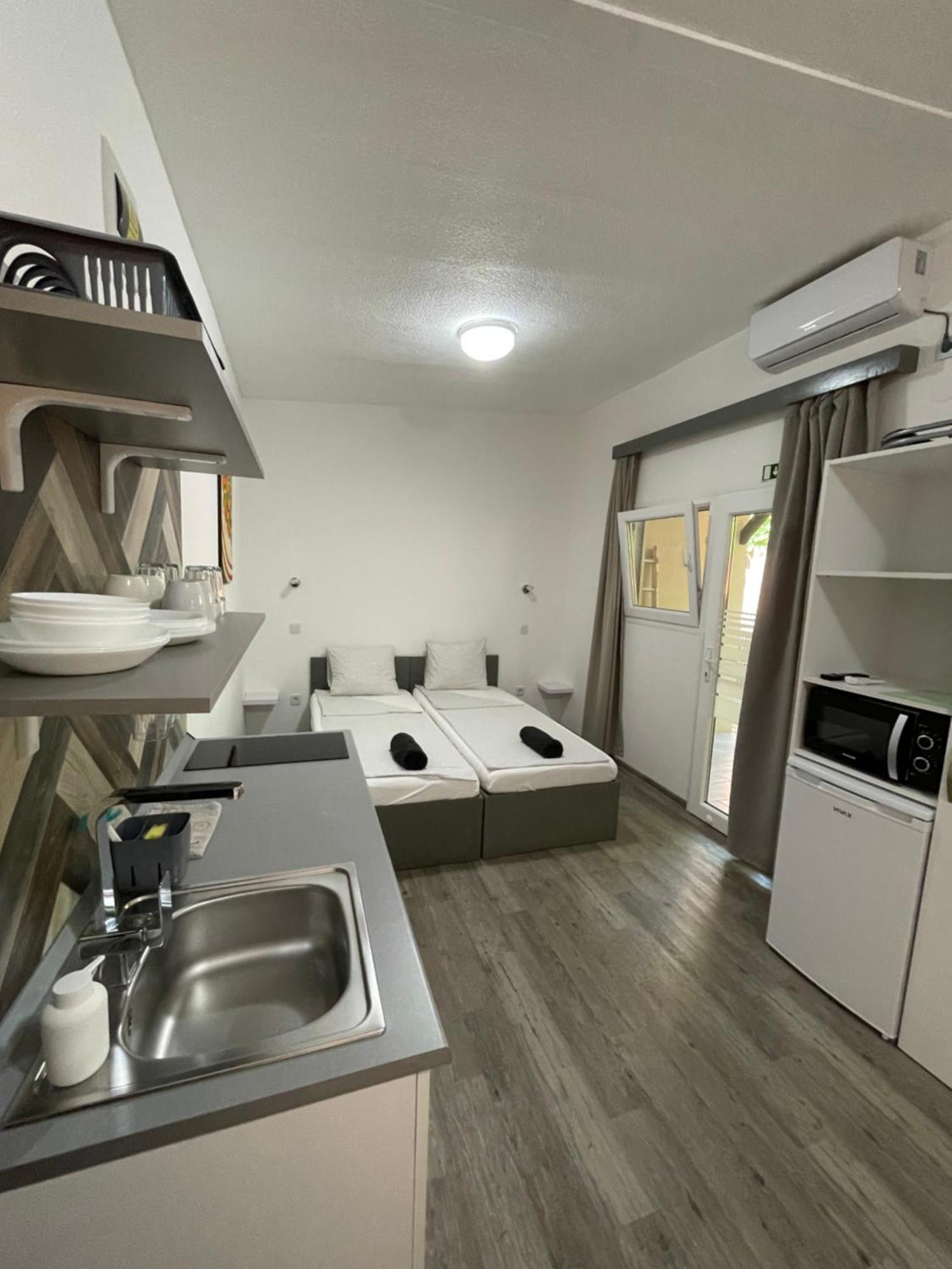 Tutti Apartman Balatonlelle Exterior foto
